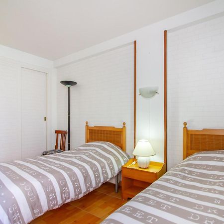 Stunning Apartment In Gandia With Kitchen エクステリア 写真