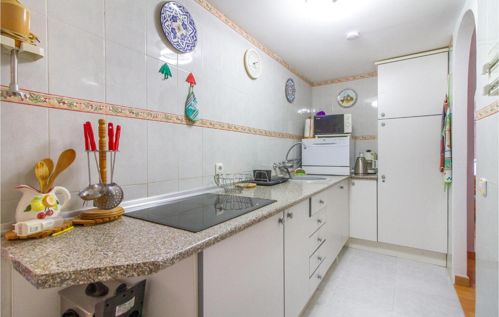Stunning Apartment In Gandia With Kitchen エクステリア 写真